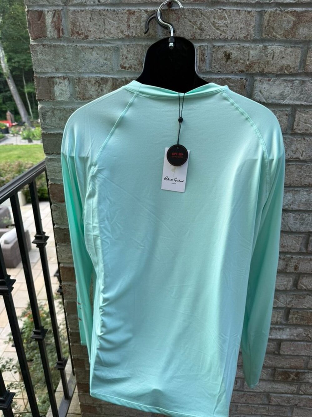 Robert Graham Cocktail Rash Guard - Picture 4 of 6